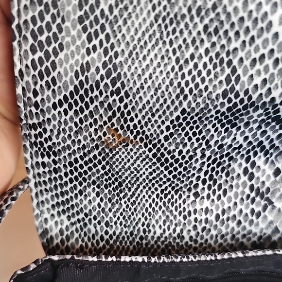 Nine West Black and Gray Snake Print Crossbody Bag - Picture 7 of 9